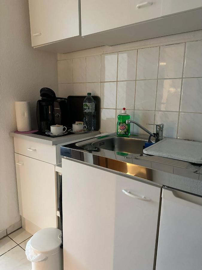 Jasmin'S Apartment Крефельд Екстер'єр фото